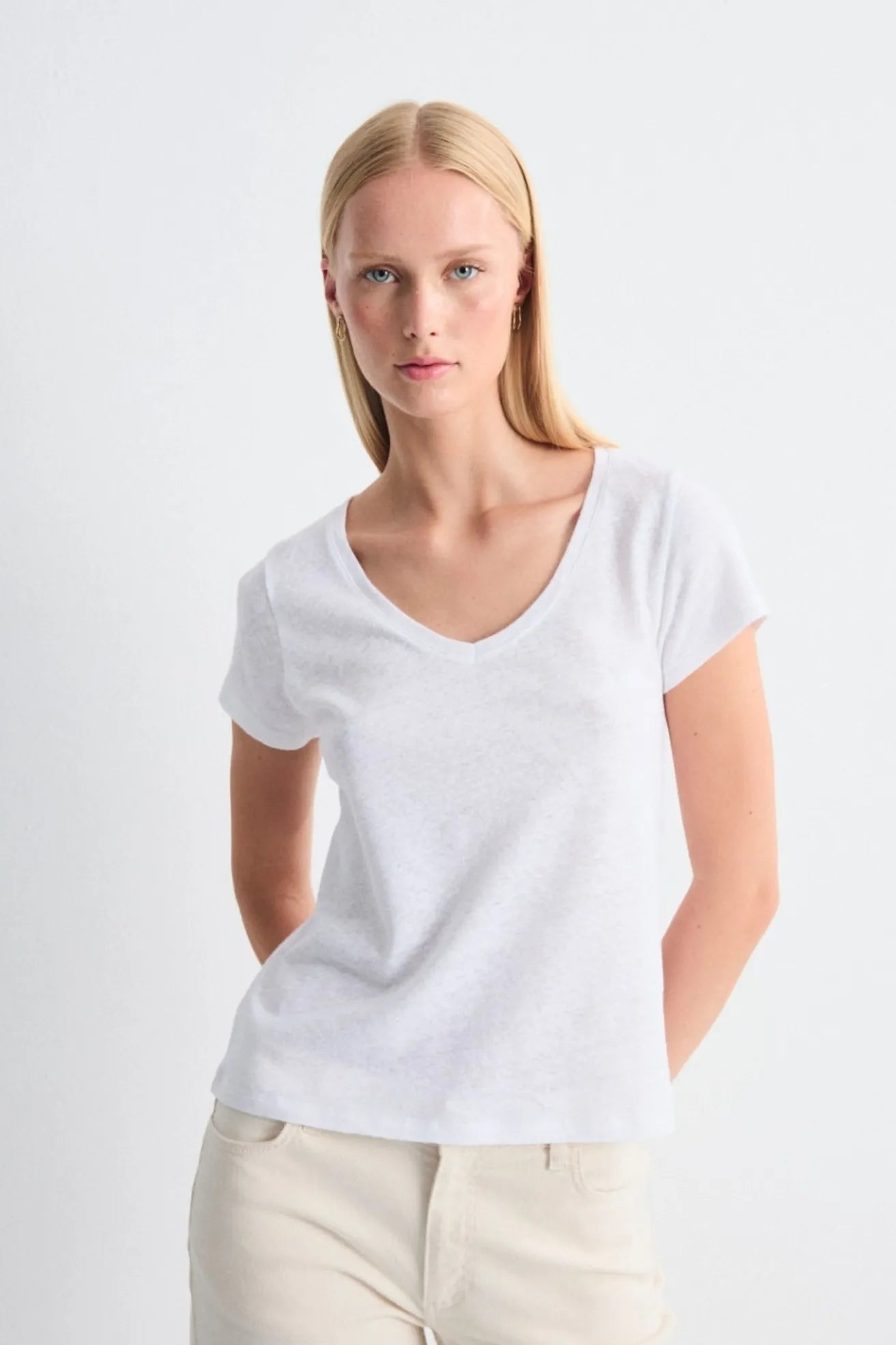 Mus & Bombon Camiseta Mujer Pico Blanca Who killed Bambi?