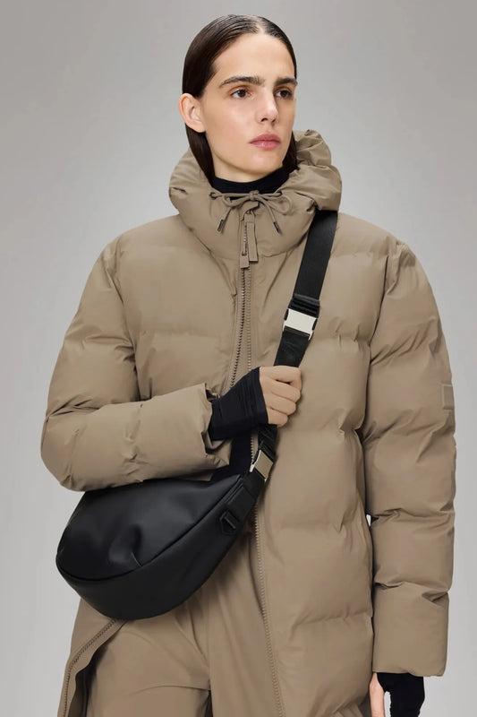 Rains Bolso Valera Shoulder Bag Negra Who killed Bambi?