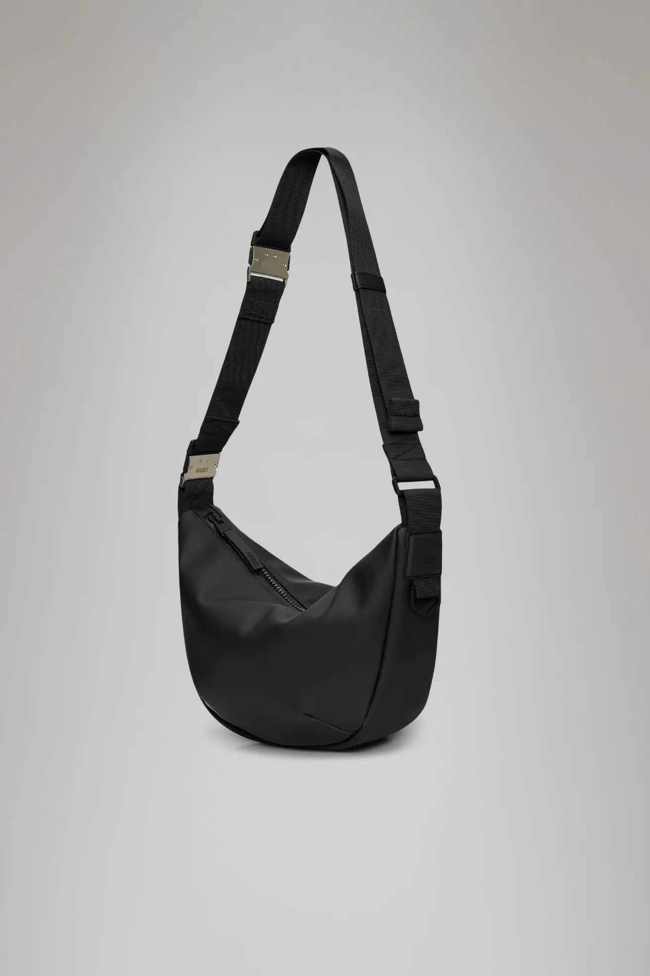 Rains Bolso Valera Shoulder Bag Negra Who killed Bambi?