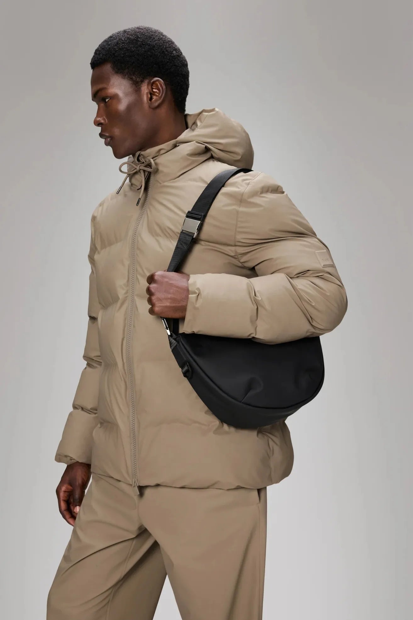 Rains Bolso Valera Shoulder Bag Negra Who killed Bambi?