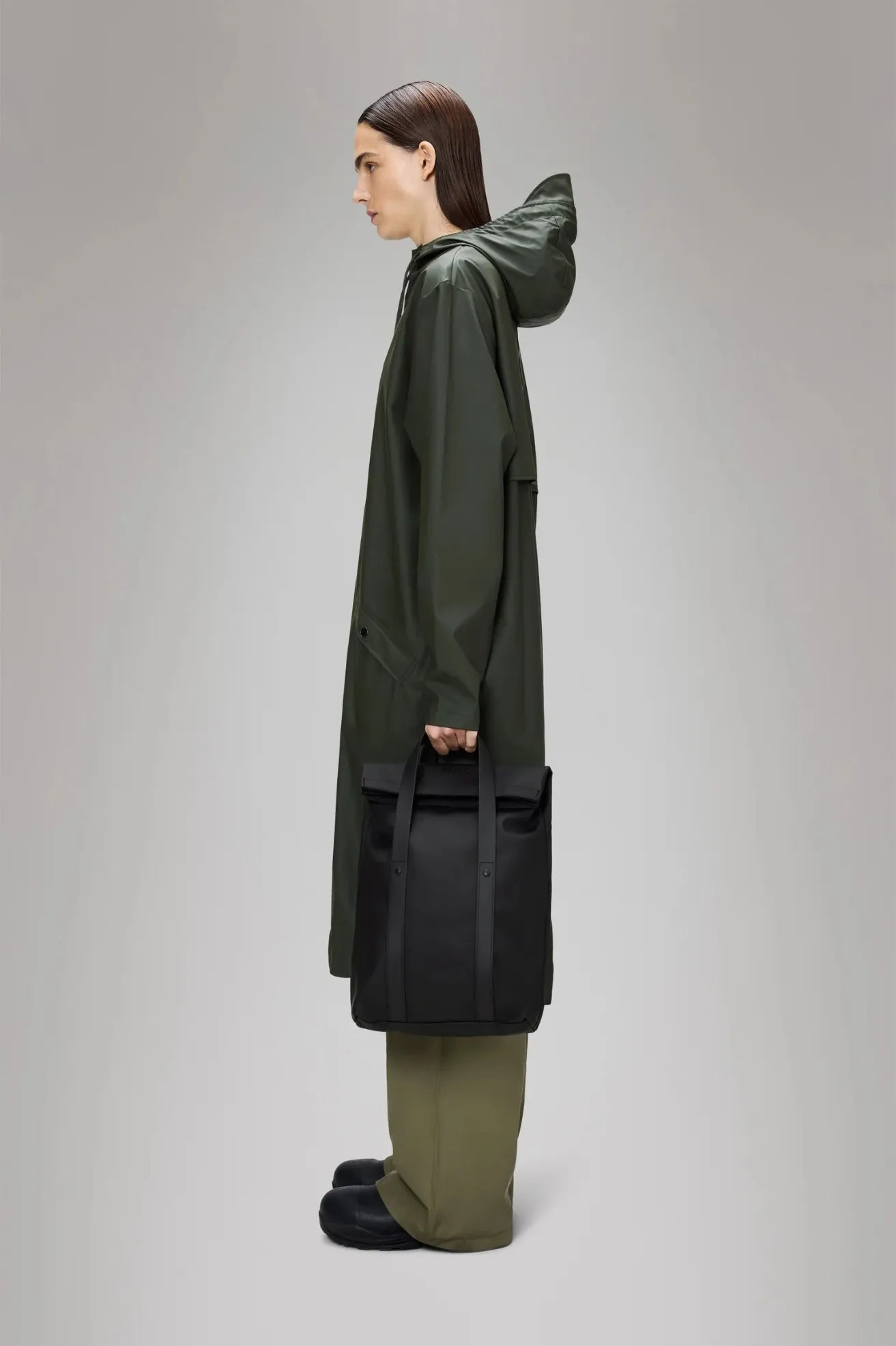 Rains Mochila 2 Way Tote Backpack Mini Negra Who killed Bambi?