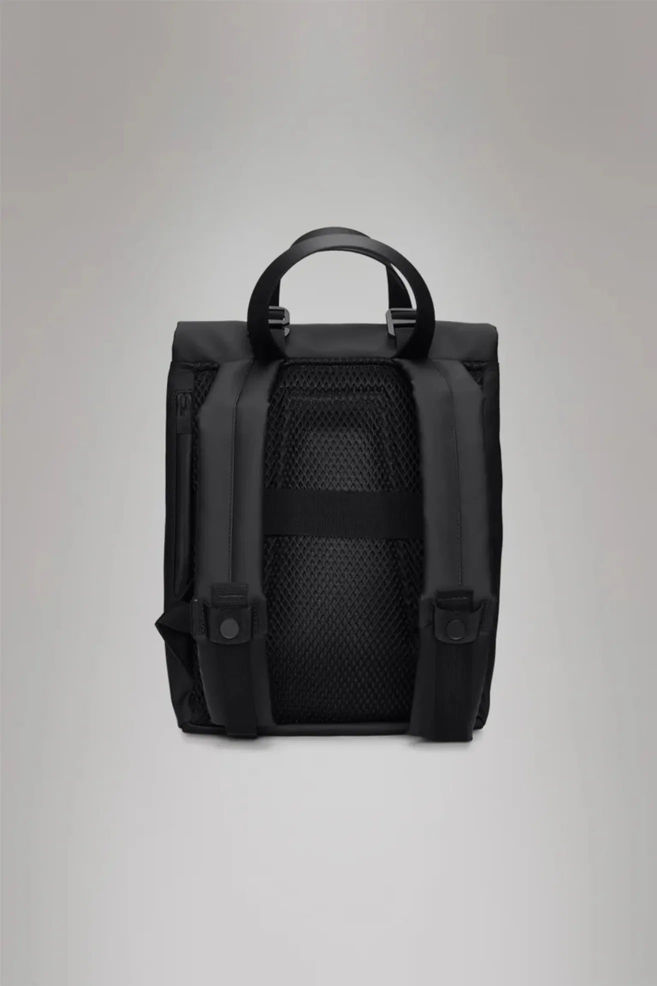 Rains Mochila 2 Way Tote Backpack Mini Negra Who killed Bambi?