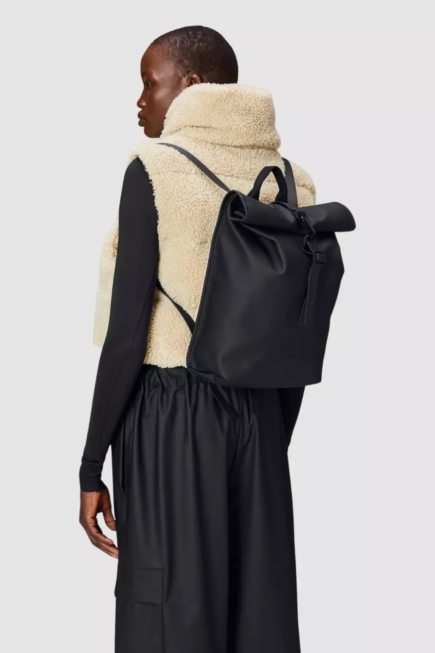 Rains Mochila Rolltop Rucksack Mini Negra Who killed Bambi?