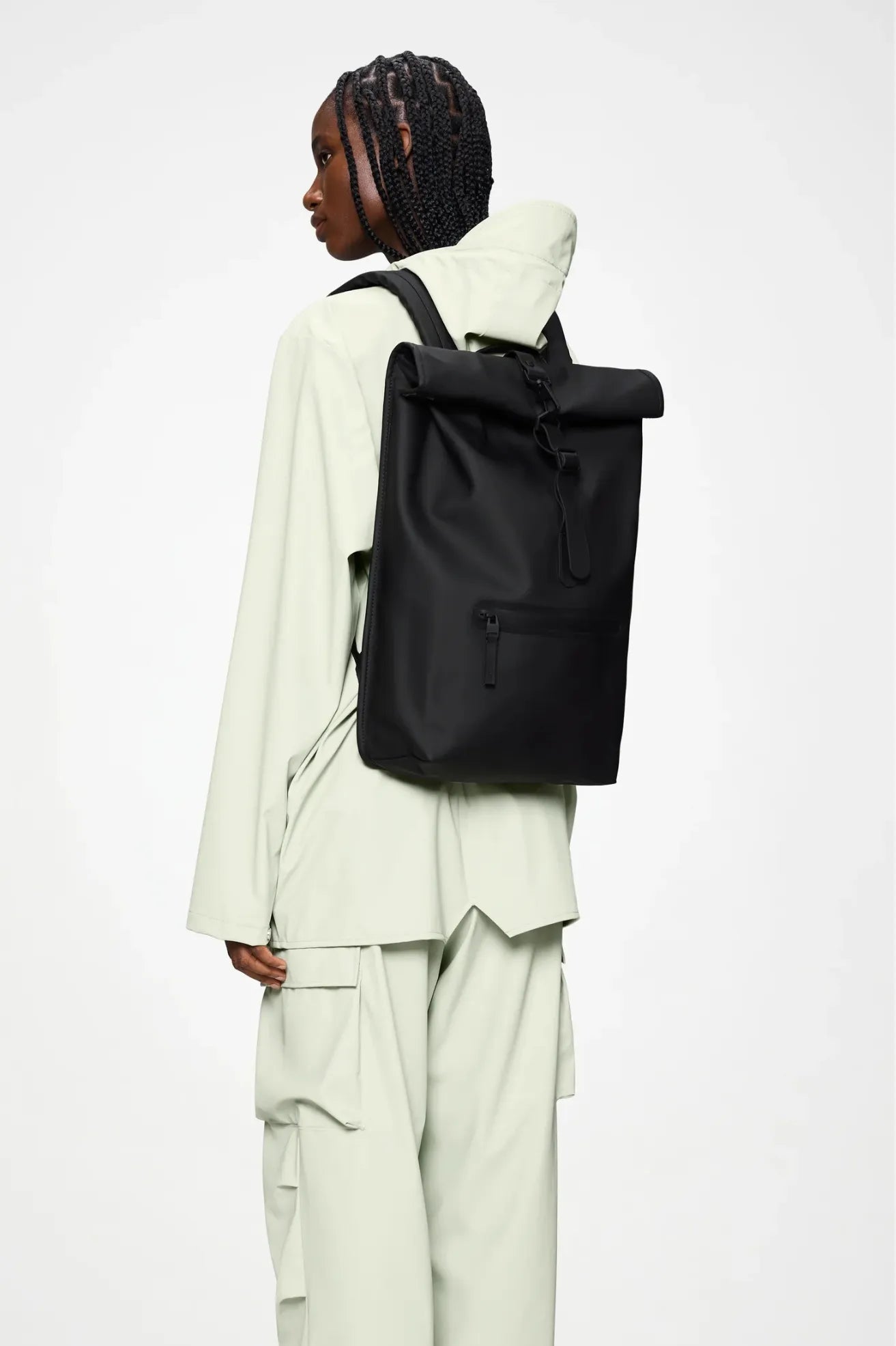 Rains Mochila Rolltop Rucksack Negra Who killed Bambi?