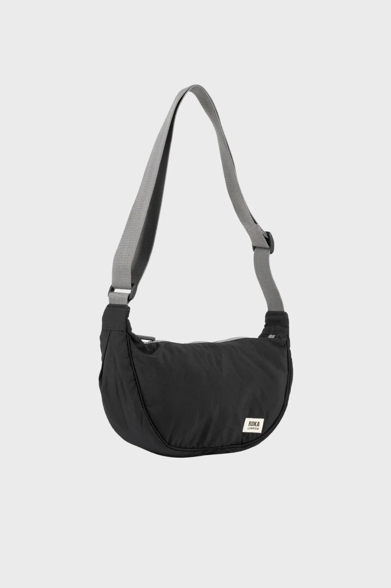 Roka London Bolso Farringdon Half Moon Bag Negro Who killed Bambi?