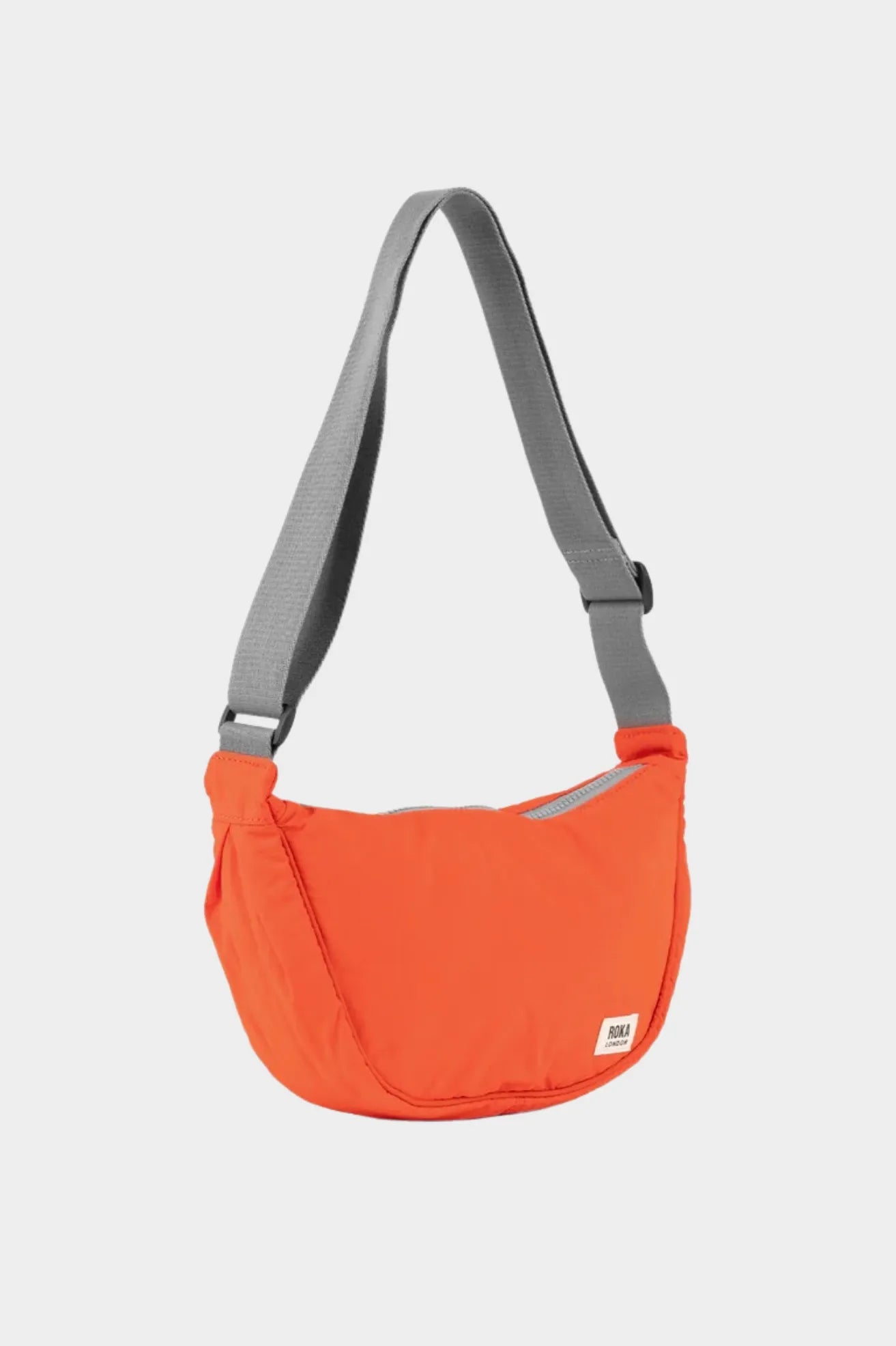 Roka London Bolso Farringdon Half Moon Bag Tangerine Who killed Bambi?