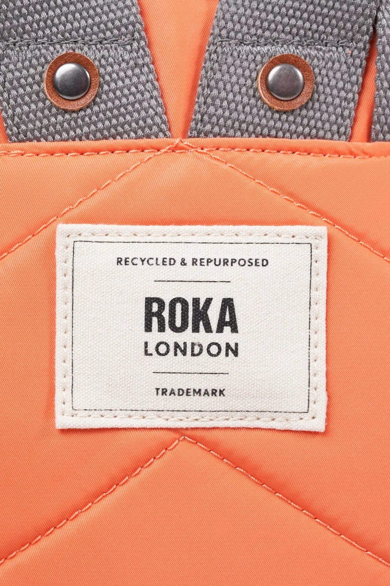 Roka London Mochila Canfield B Recycled Nylon Naranja Small Who killed Bambi?