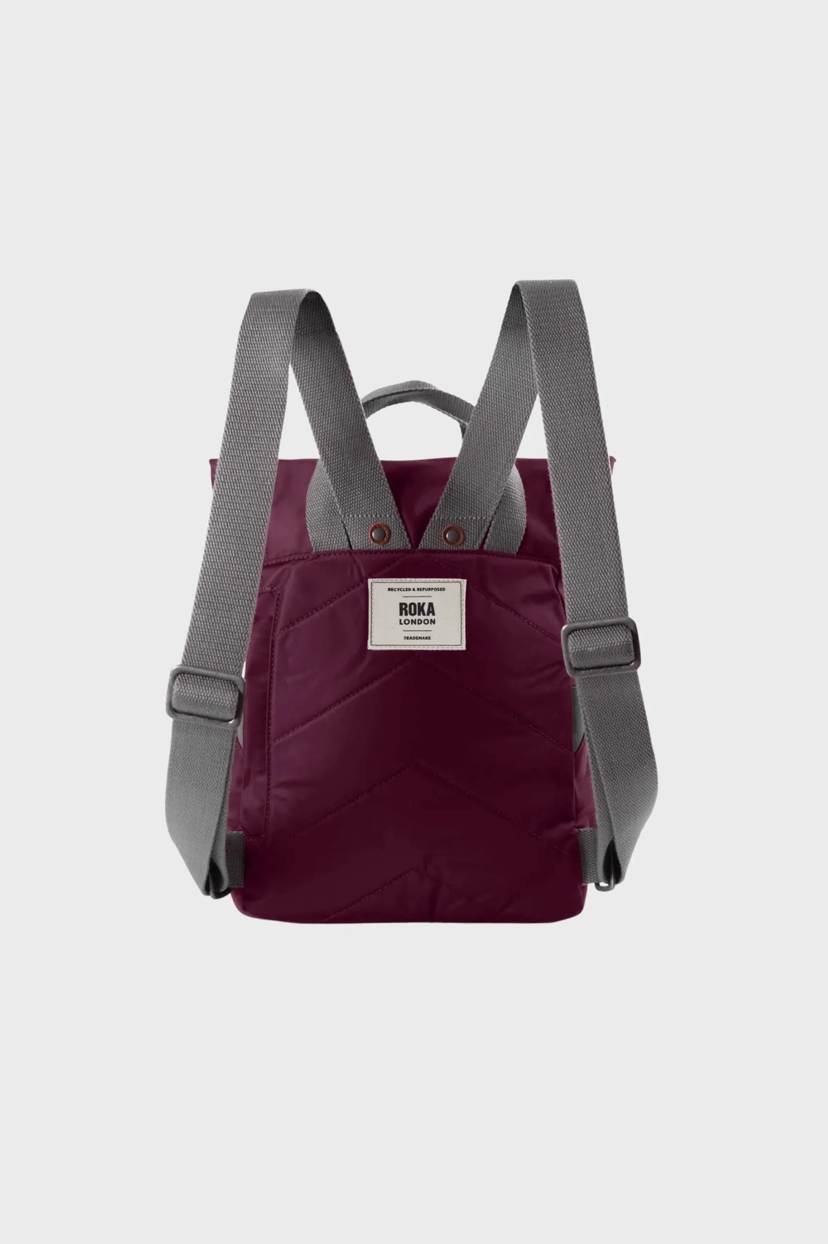 Roka London Mochila Canfield B Recycled Nylon Small Plum Who killed Bambi?