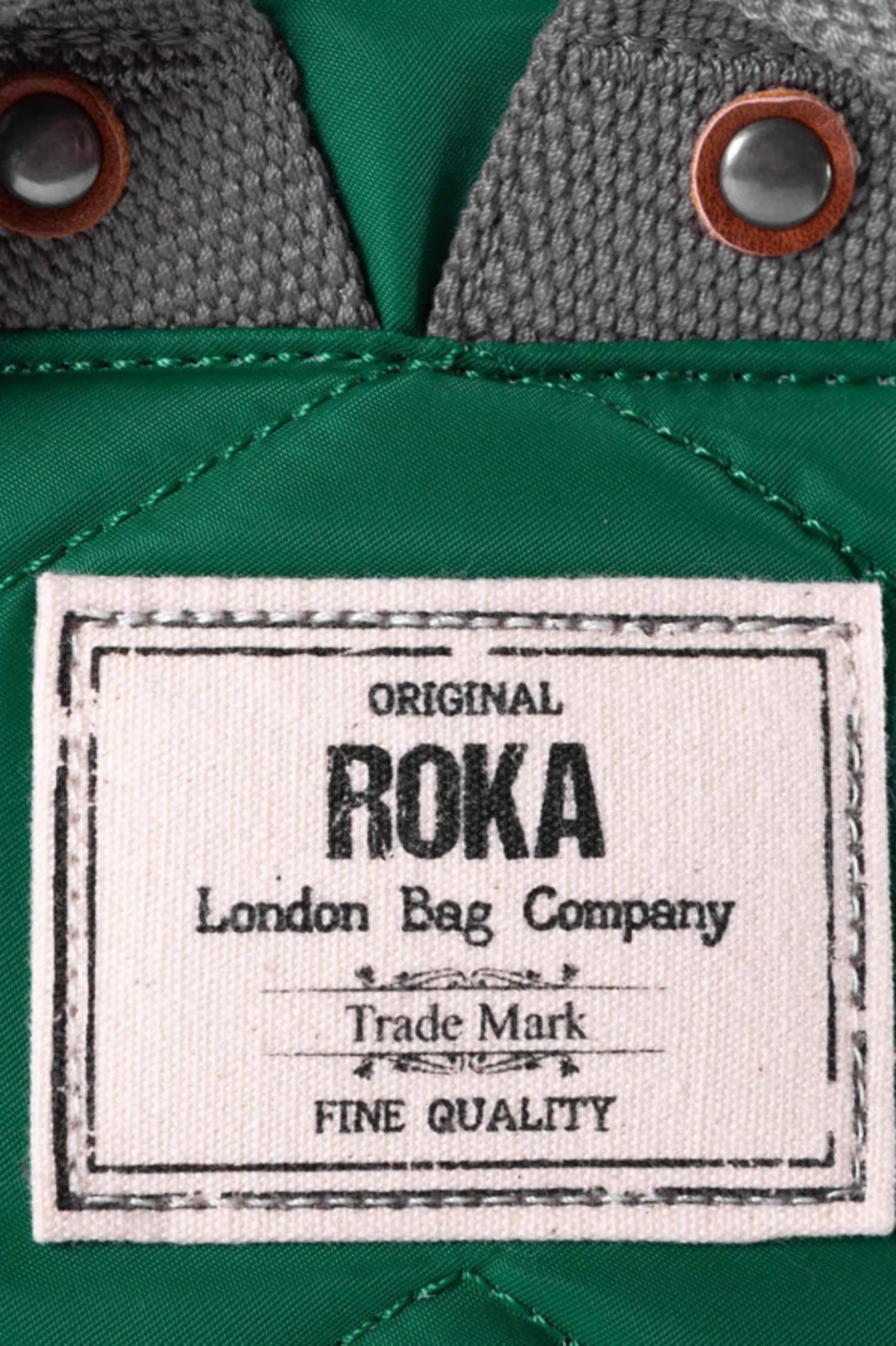 Roka London Mochila Canfield B Recycled Nylon Verde Small Who killed Bambi?