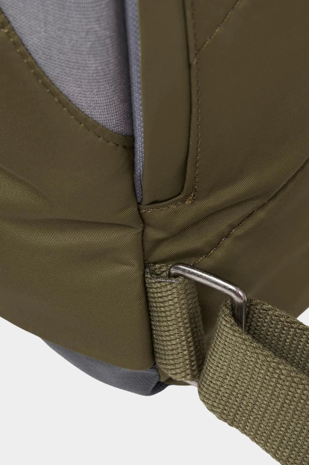 Roka London Mochila Canfield B Small Military Tonal Who killed Bambi?