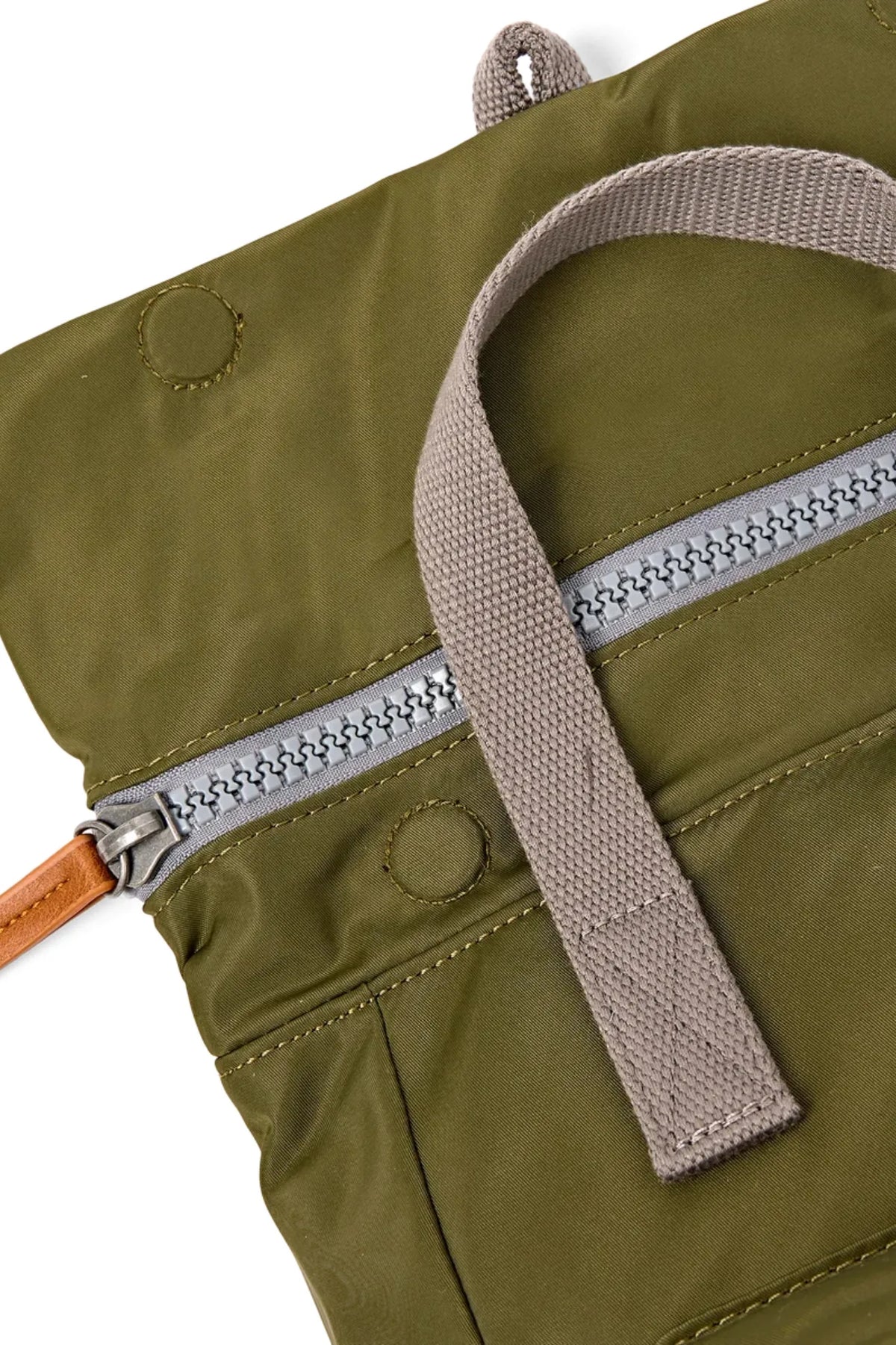 Roka London Mochila Canfield B Verde Chive Small Who killed Bambi?
