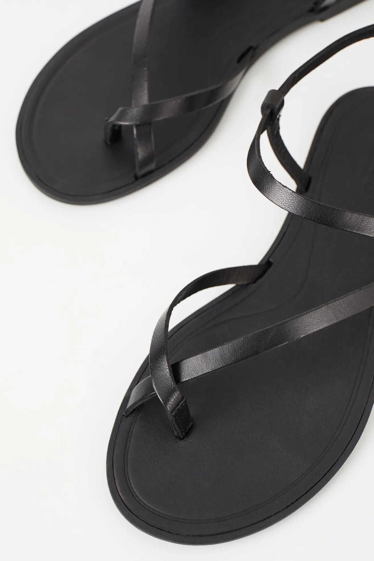 Vagabond Sandalias Mujer Tia 2.0 Negras Who killed Bambi?