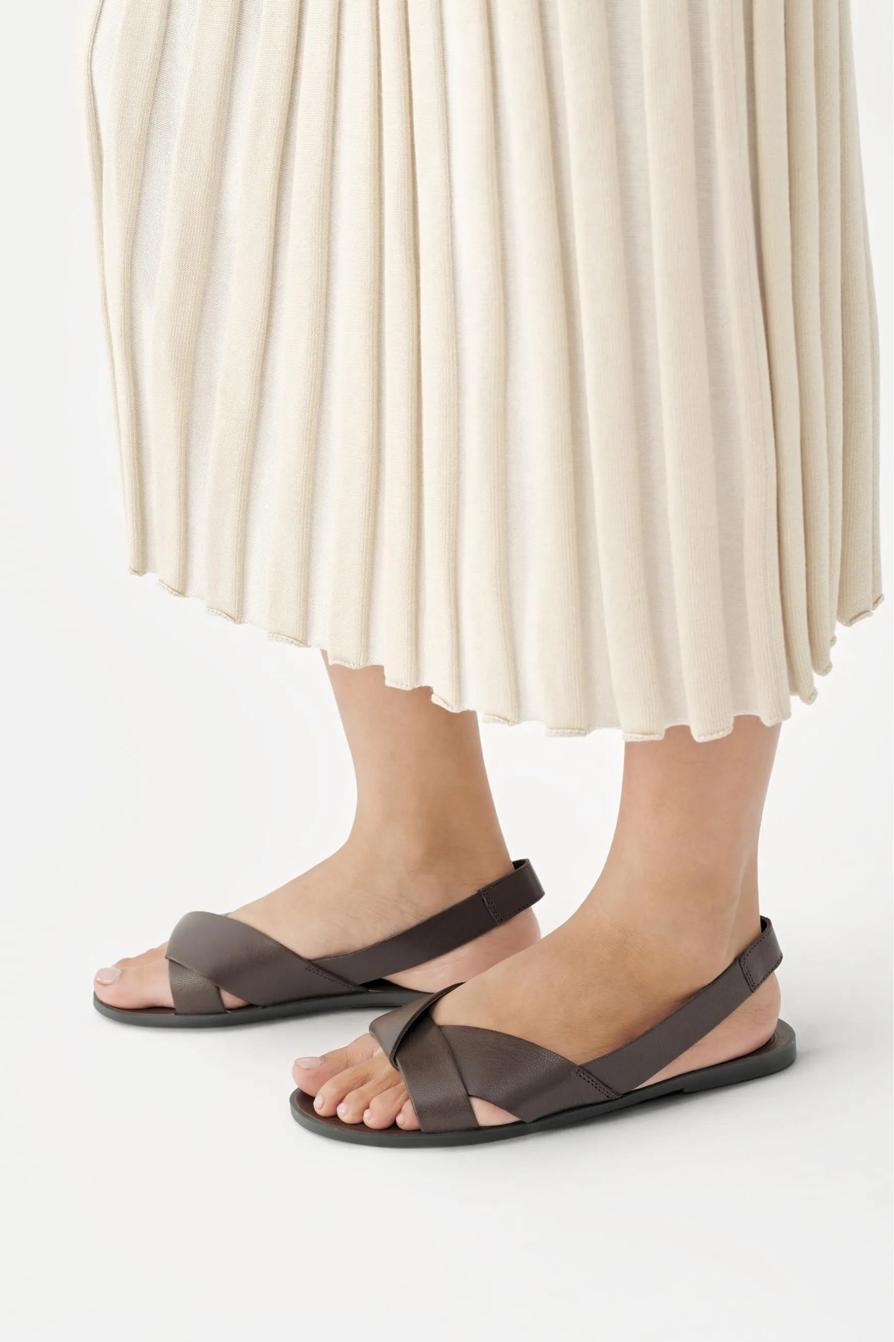Vagabond Sandalias Tia 2.0 Mujer Chocolate Who killed Bambi?
