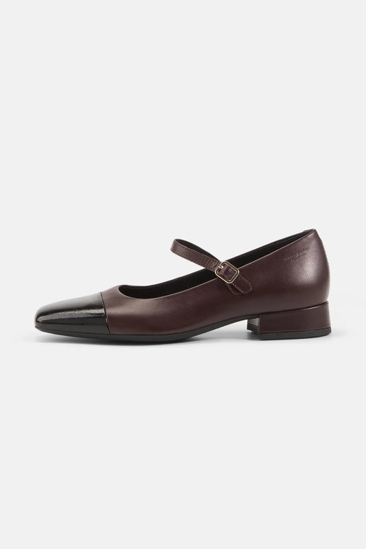 Vagabond Zapatos Bailarinas Mary Jane Debbi Cherry / Black Who killed Bambi?