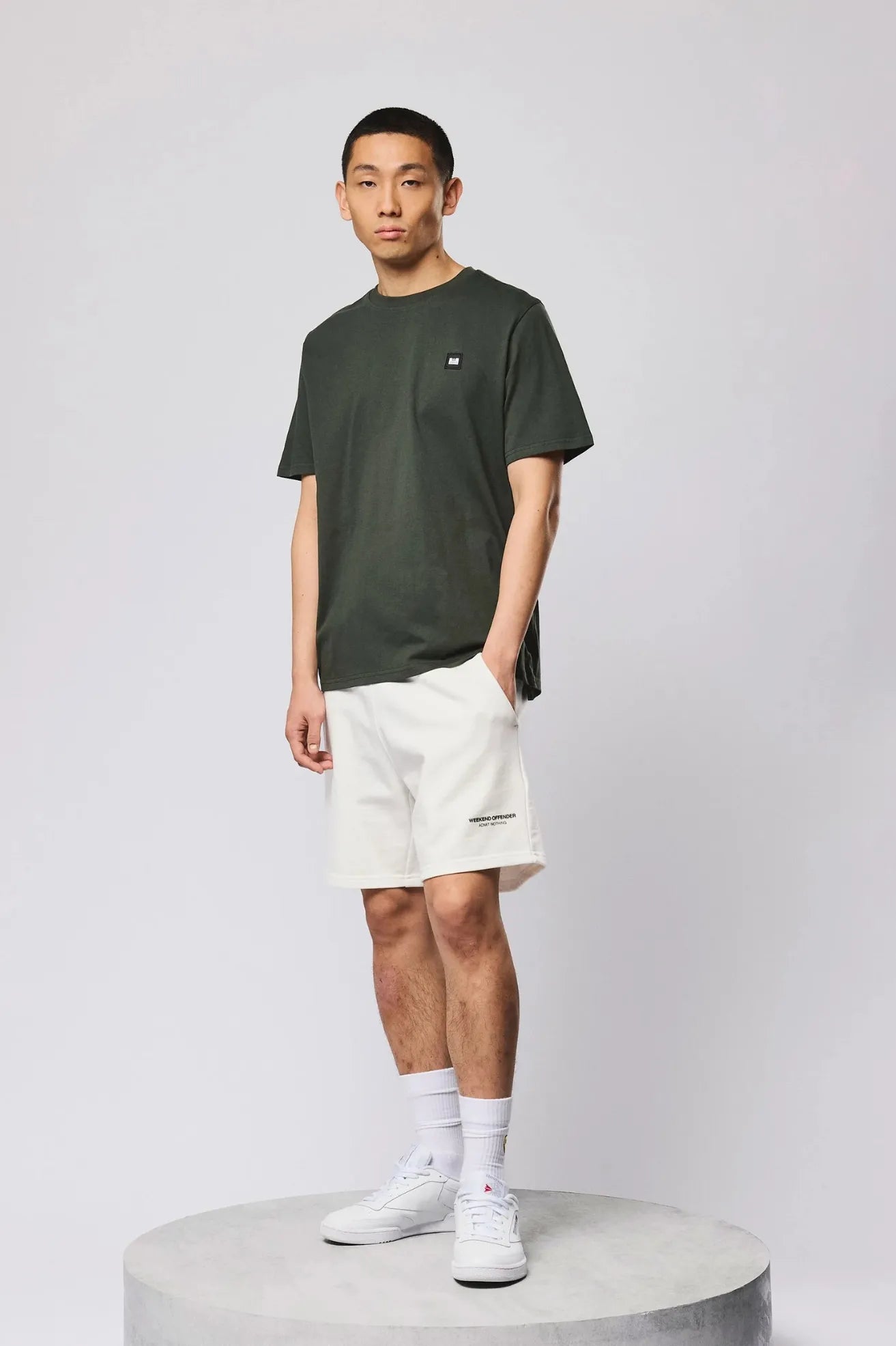 Weekend Offender Camiseta Hombre Básica Verde Who killed Bambi?