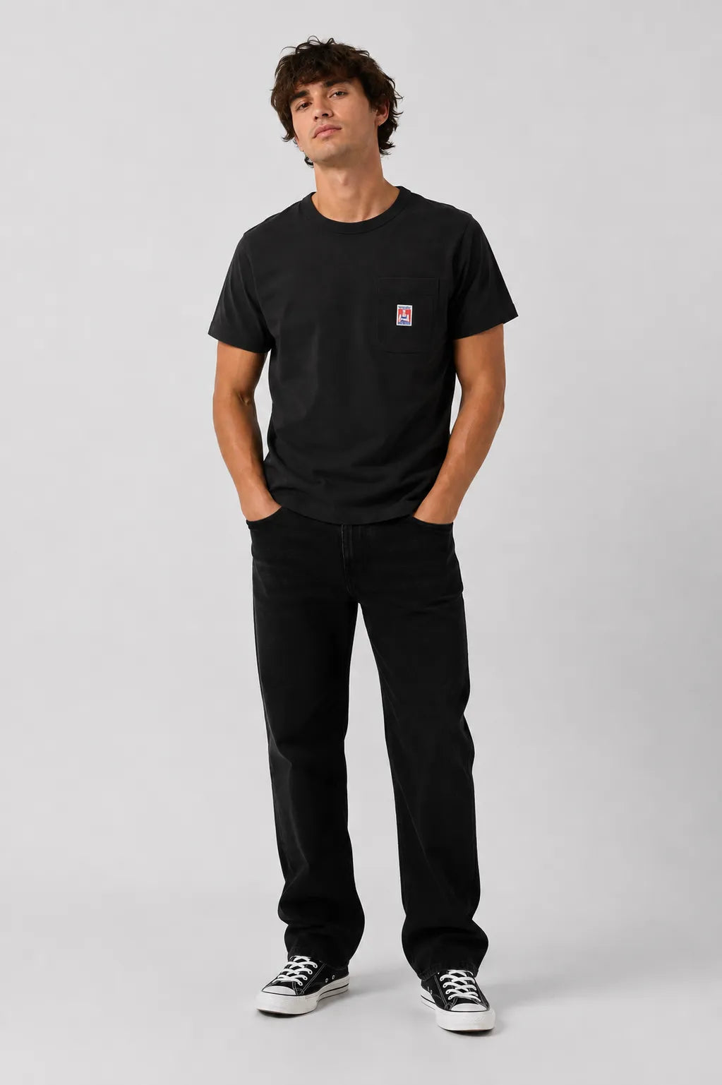 Wrangler Camiseta Hombre Relaxed Pocket Negro Gastado Who killed Bambi?