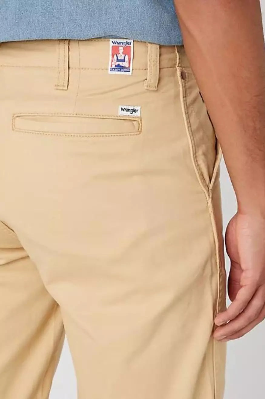 Wrangler Pantalón Chino Corto Hombre Taupe Who Killed Bambi?