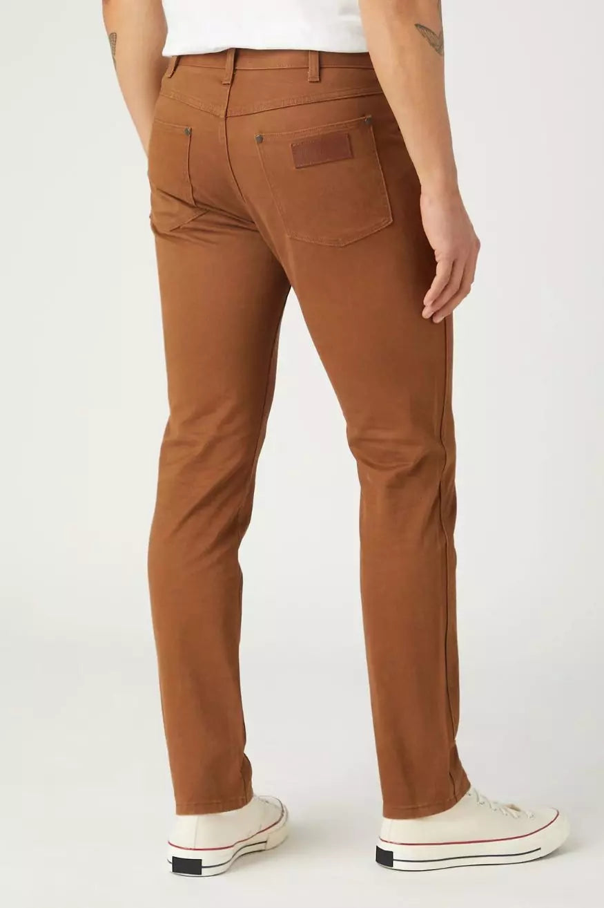 Wrangler Pantalón Vaquero Hombre Larston Marrón Who Killed Bambi?