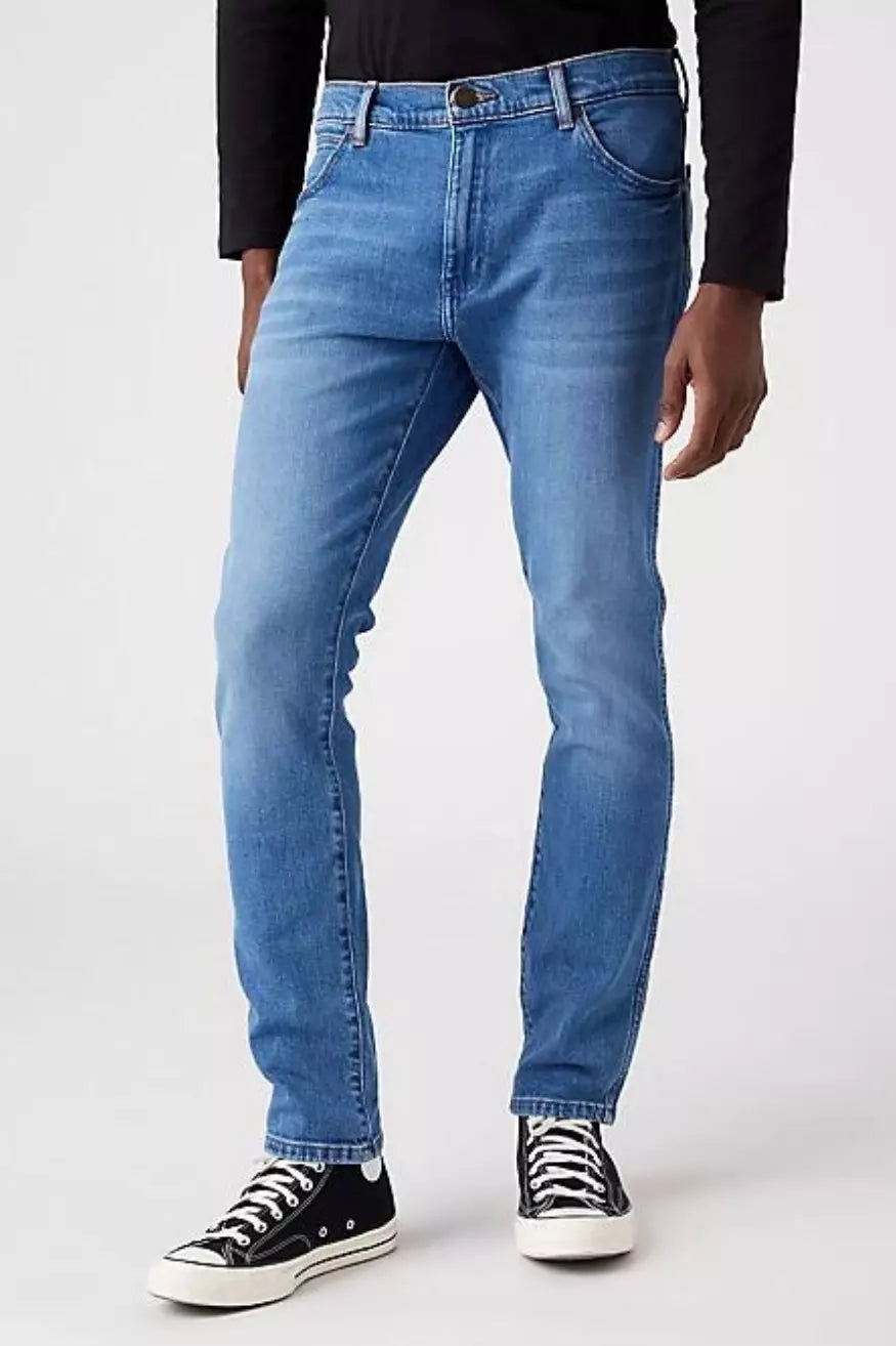 Wrangler Pantalón Hombre Larston New Favourite Who killed Bambi?