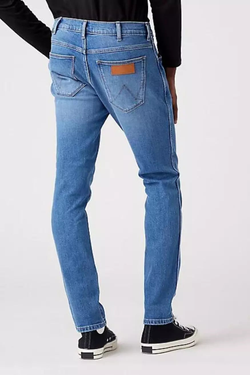 Wrangler Pantalón Hombre Larston New Favourite Who killed Bambi?