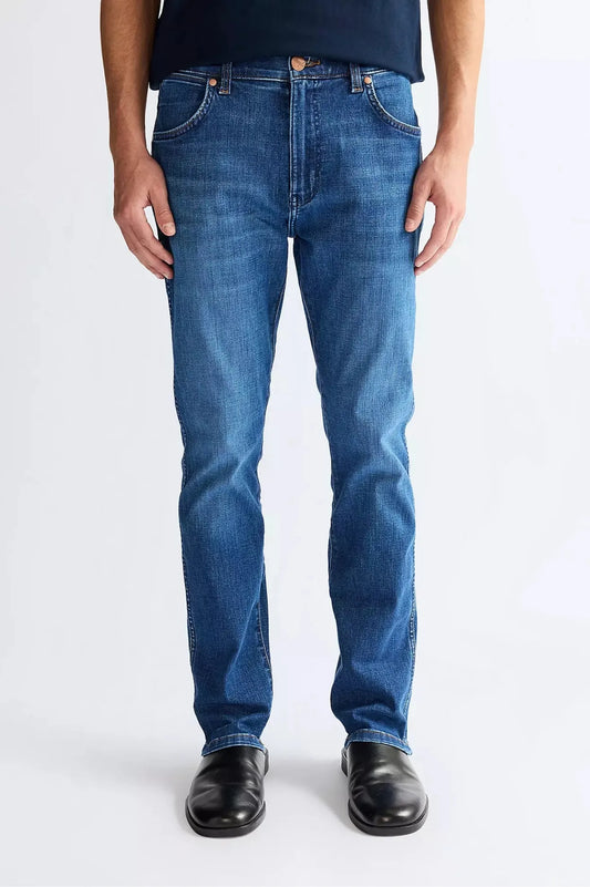Wrangler Pantalón Vaquero Hombre Larston Dandelion Summer Who killed Bambi?
